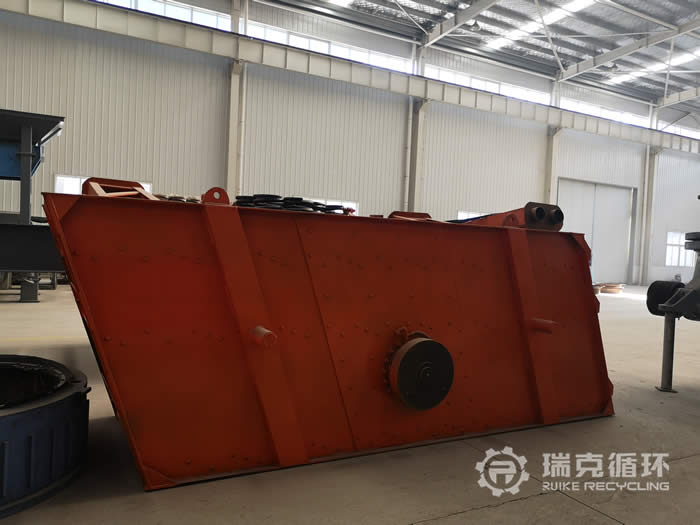 A good performance of 3YK1545 vibrating screen for sale